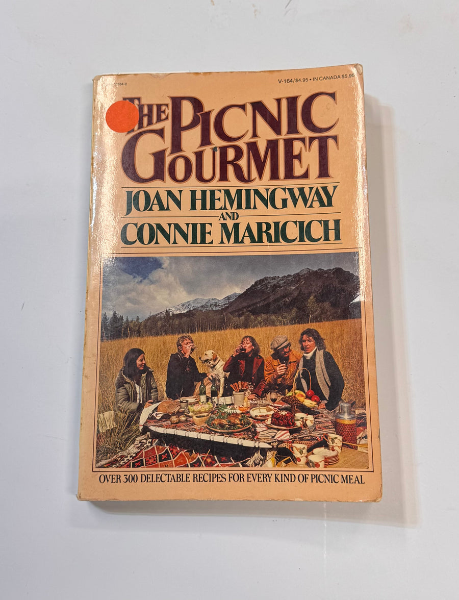 The Picnic Gourmet – over 300 delectable recipes for every kind of picnic (Joan Hemingway and Connie Maricich)